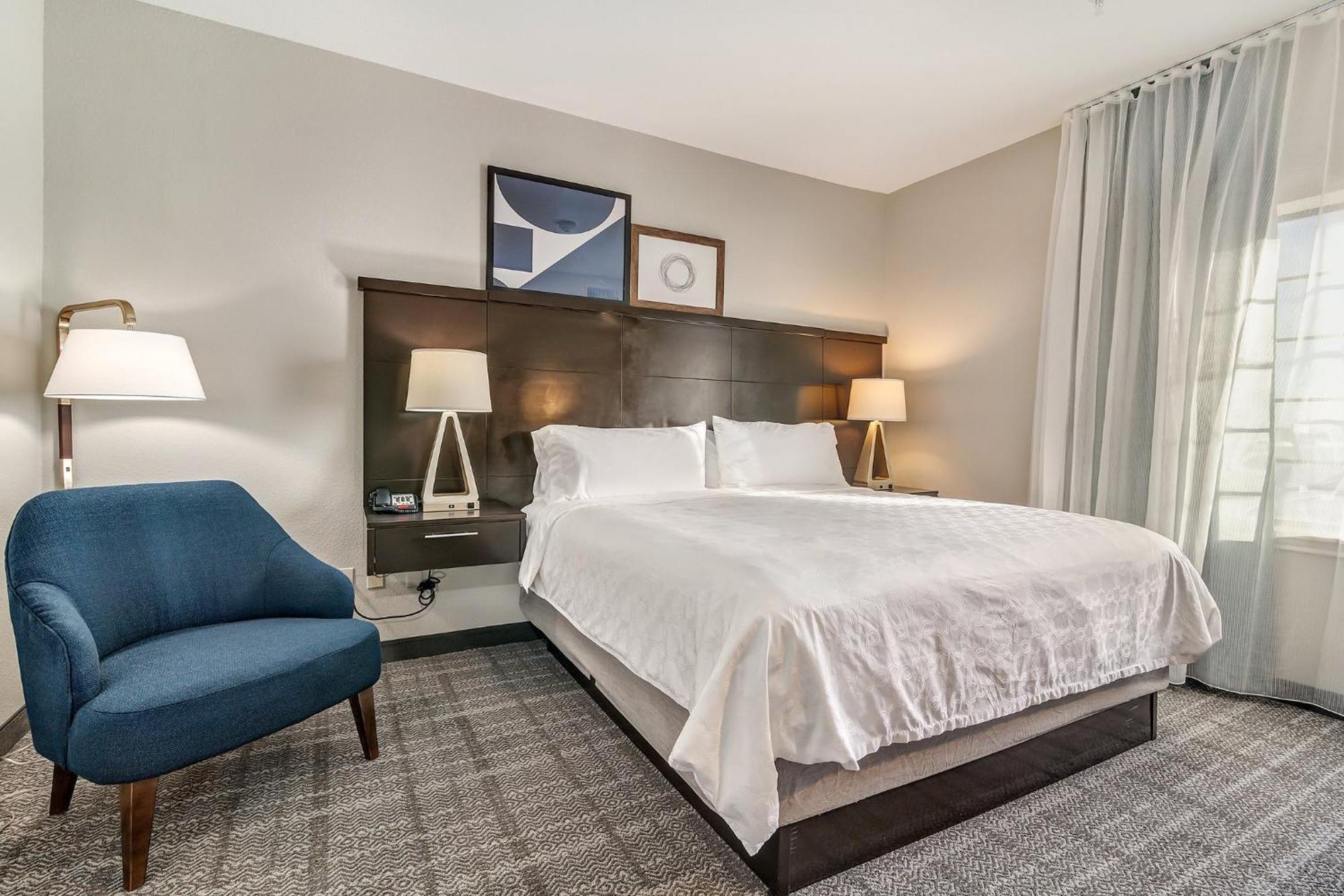 Hotel Staybridge By Ihg 3*
