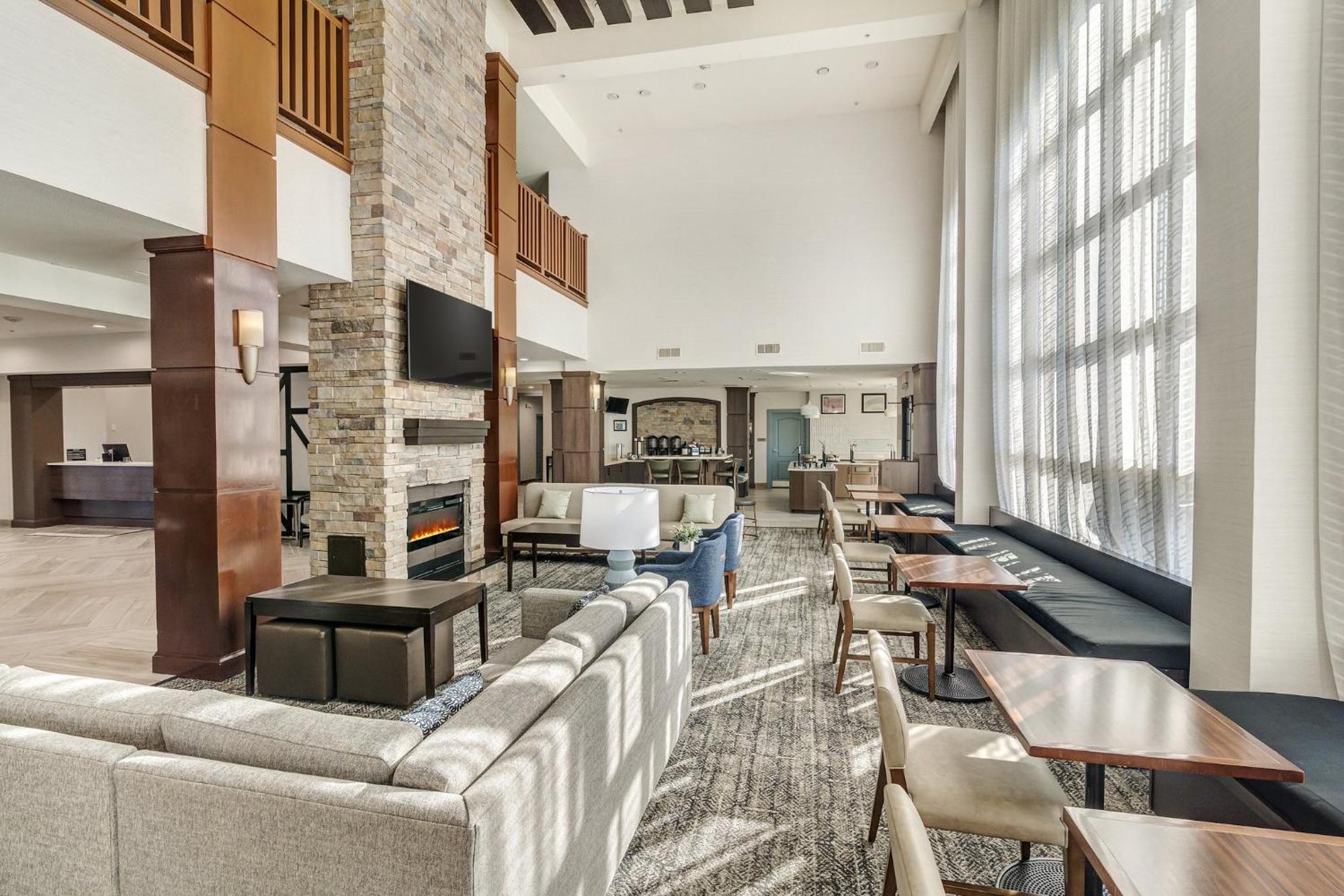 Staybridge By Ihg 3*