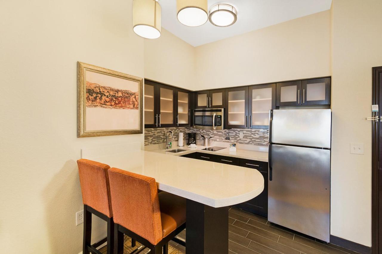 Hotel Staybridge By Ihg 3*