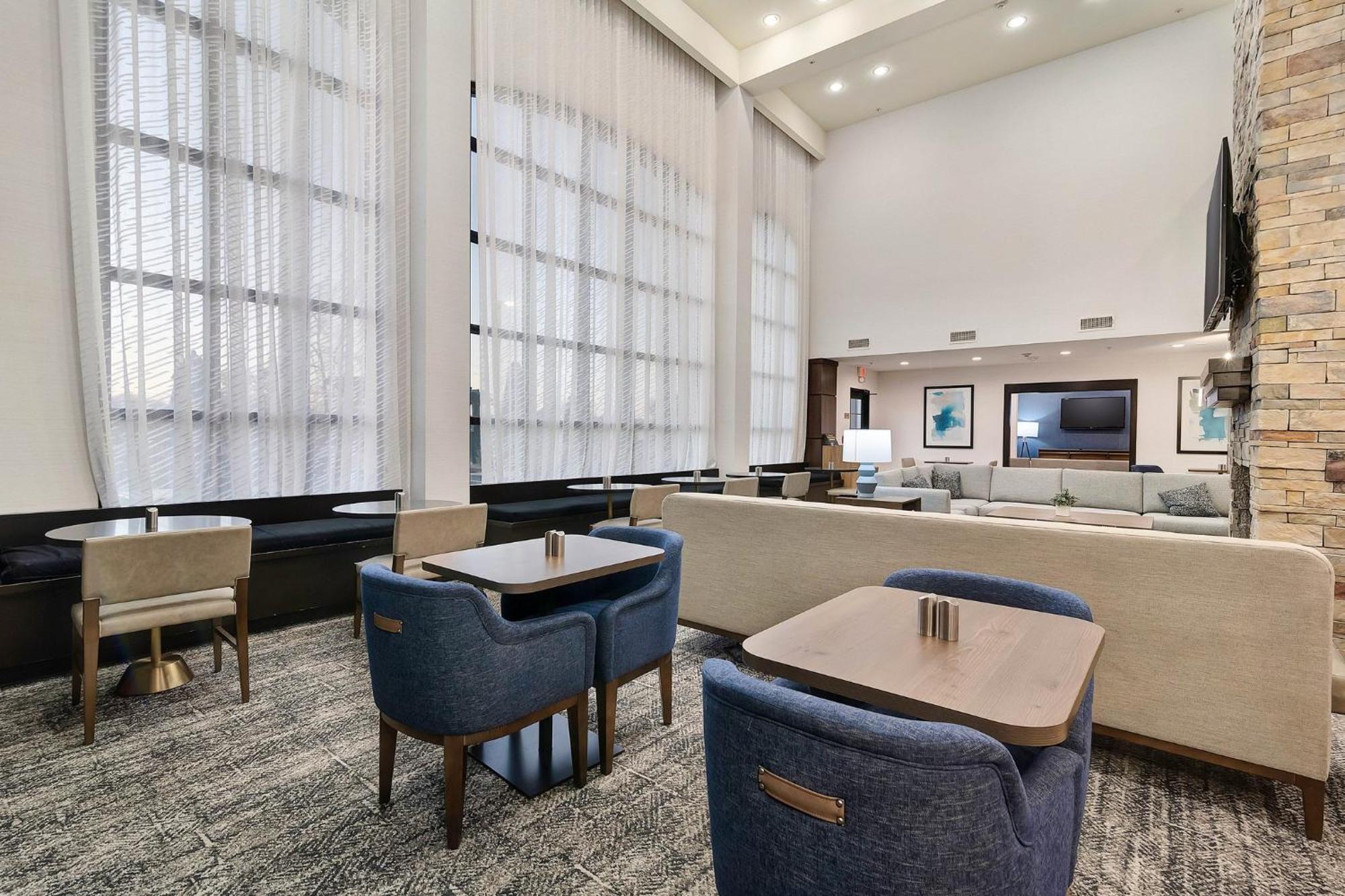 Staybridge By Ihg Hotel