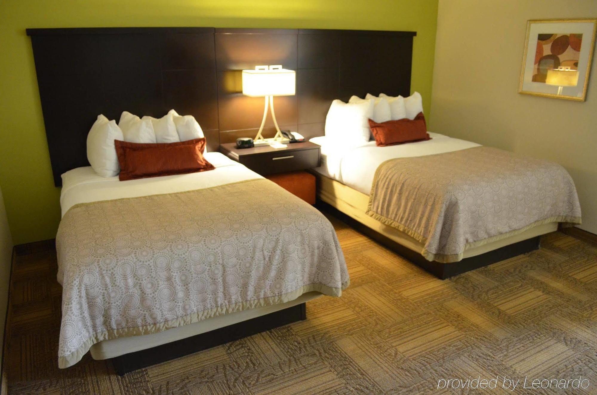 Staybridge By Ihg Hotel
