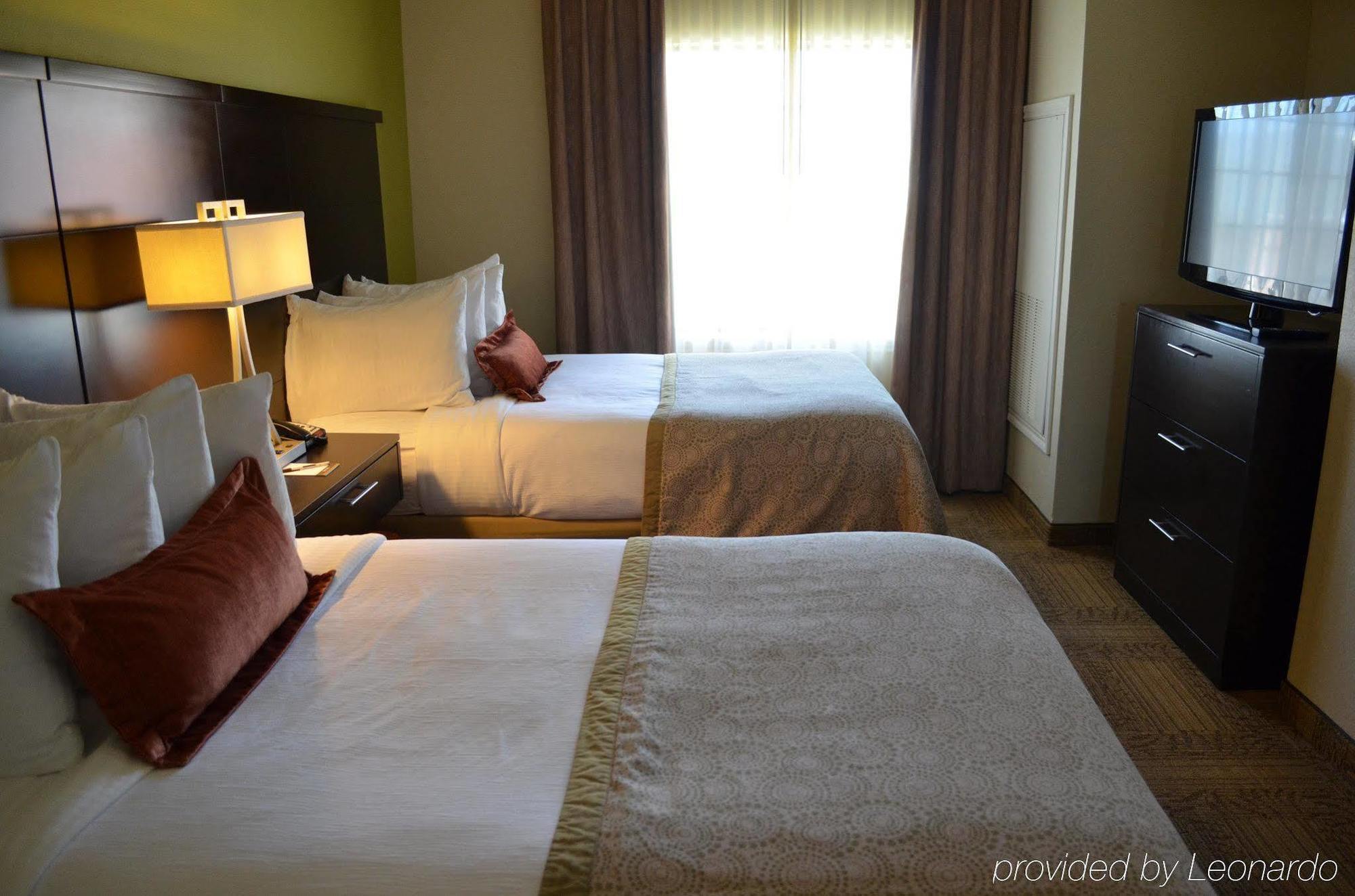 Staybridge By Ihg Hotel 3*